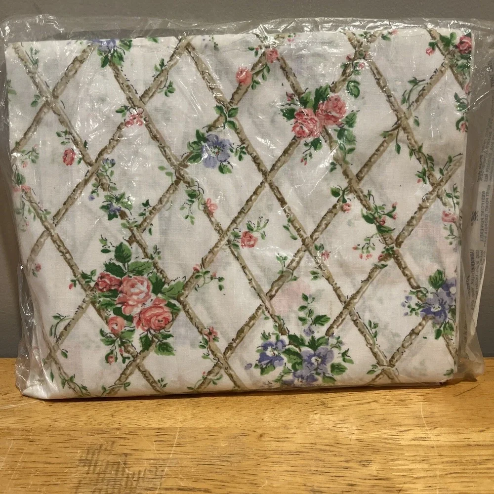 Martex Full‎ Fitted Sheet NOS Vintage Sealed Mod Floral Roses Trellises